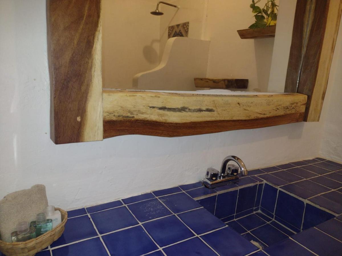 Mio Tulum Hotel Boutique Экстерьер фото Bathroom in a hotel in Oaxaca, Mexico