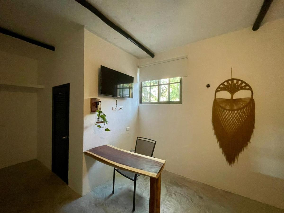 Mio Tulum Hotel Boutique Экстерьер фото A dreamcatcher in a hotel in Tulum, Mexico