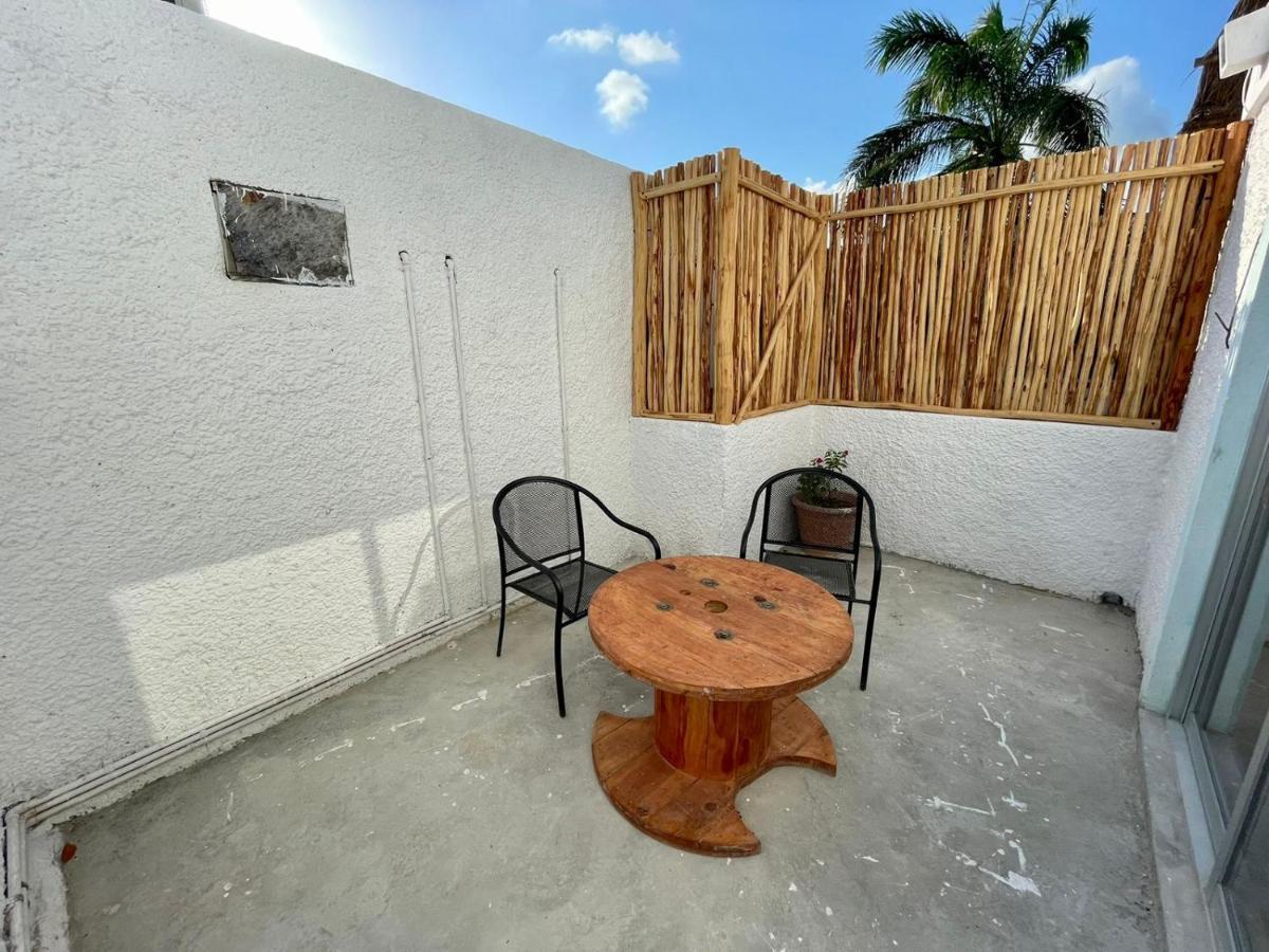 Mio Tulum Hotel Boutique Экстерьер фото A typical balcony in Tulum