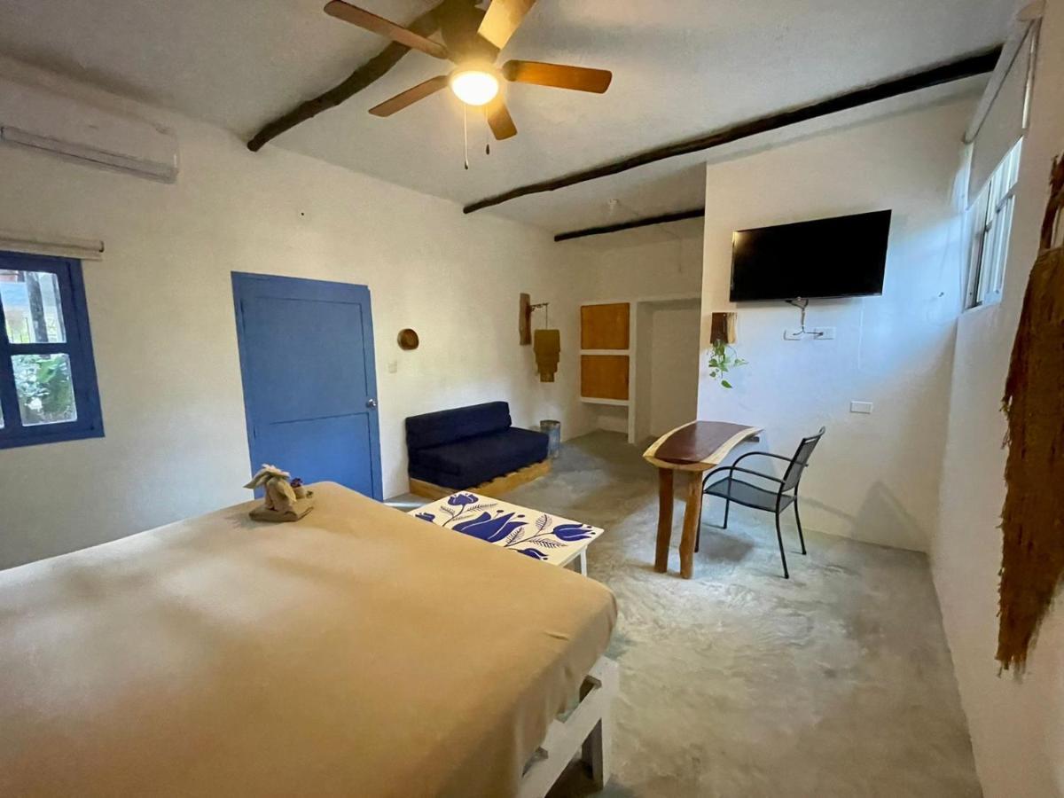 Mio Tulum Hotel Boutique Экстерьер фото Interior of a room at the hotel